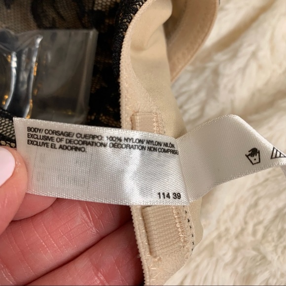 DKNY Black Lace Strapless Multi-Way Bandeau Bra - Picture 9 of 9